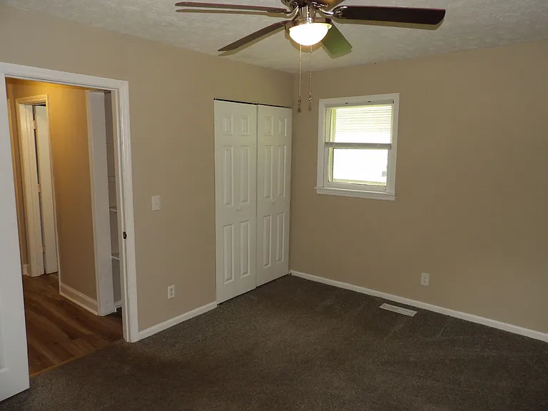 139 Lawrence St — Photo 22