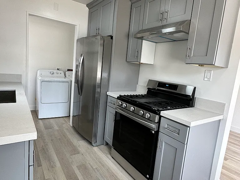 1544 Ruhland Ave — Photo 5