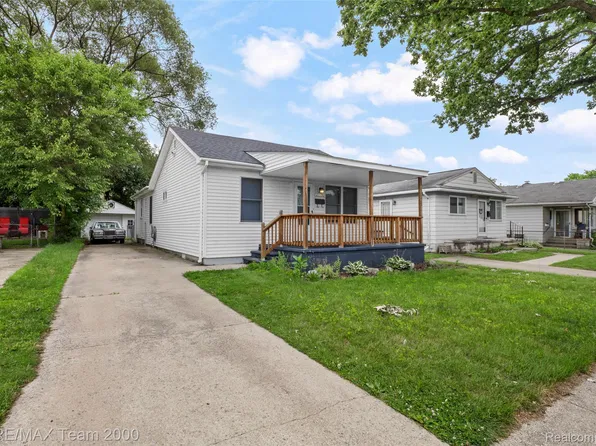 23336 Hoover Ave, Hazel Park, MI 48030