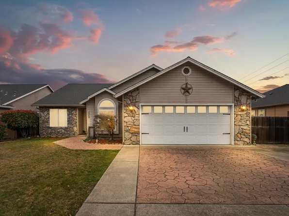 3043 Colonial Ave, Medford, OR 97504