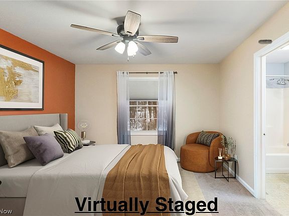 3rd image of 1019 Roseland Ave NW