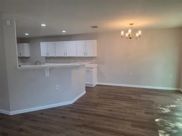 6801 Derby Downs Dr, Austin, TX 78747