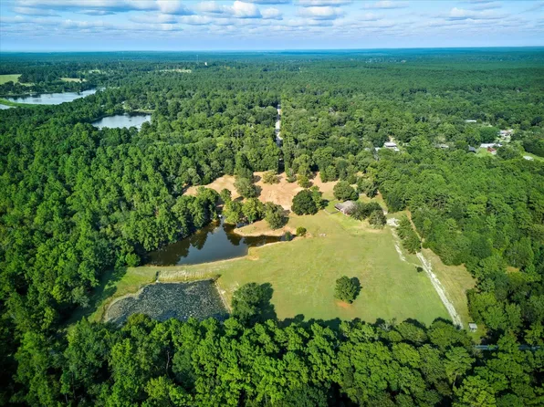 101 Merino Rd, Huntsville, TX 77340