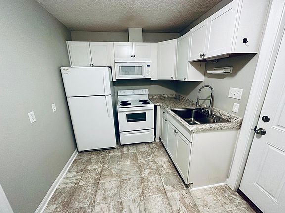 4th image of 112 Juniper Ln