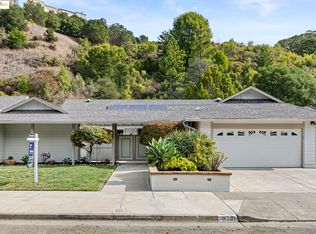 8170 Surrey Ln, Oakland, CA 94605