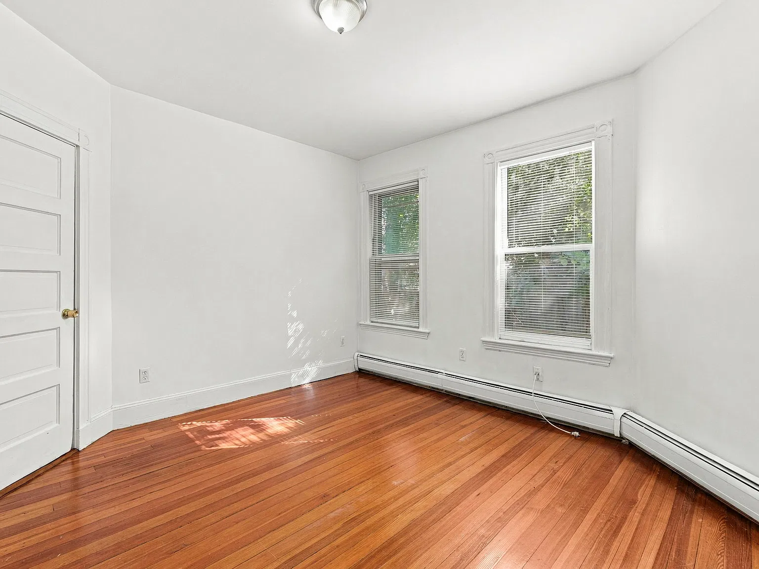 2 bed, 850 sqft, $3,150 — Photo 4