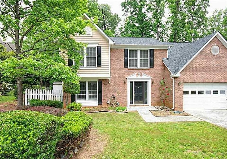 1st image of 184 Beaverwood Ct