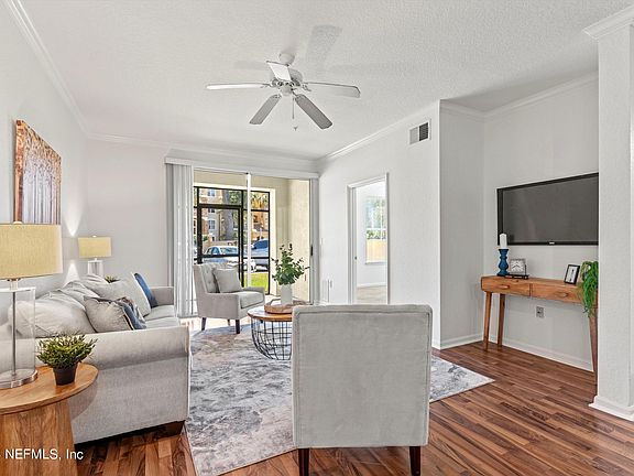 4th image of 8539 GATE Parkway W #111
