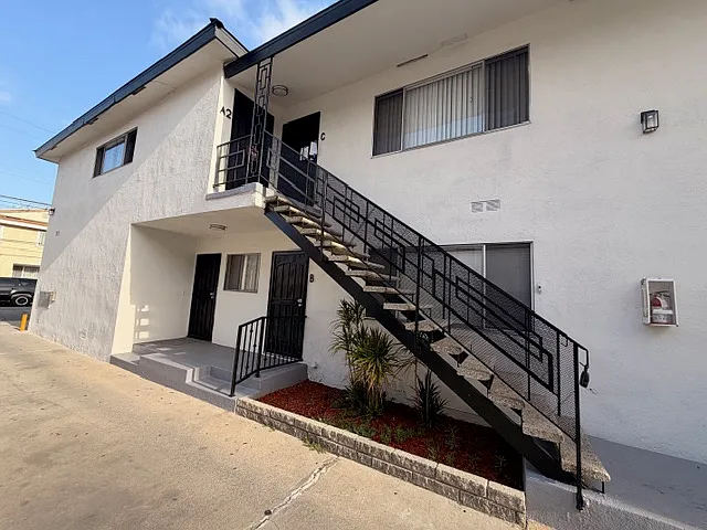 11936 Grevillea Ave #B — Photo 7