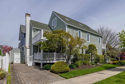 3405 Ventnor Ave #FULL SUMMER Photo 1