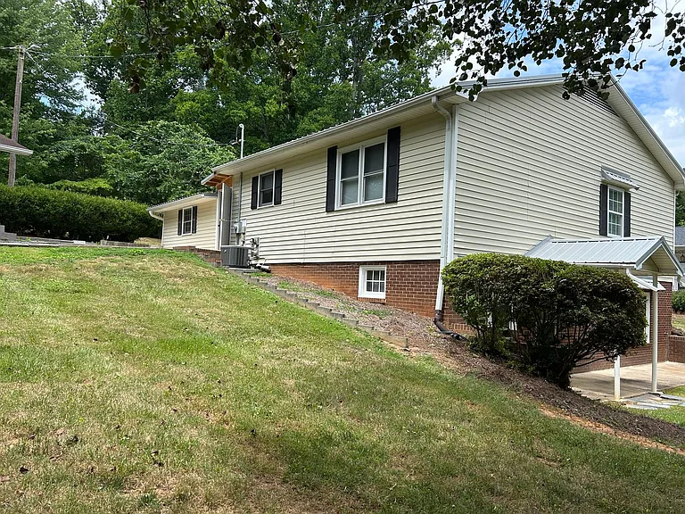 109 Cedar Trails Ct — Photo 6