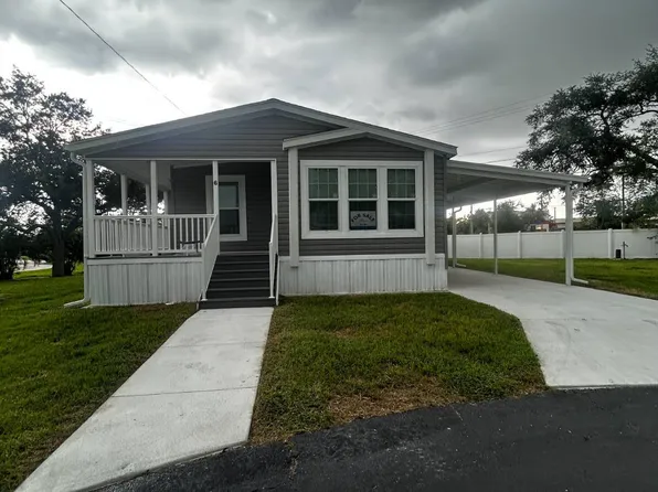 900 9th Ave E #6, Palmetto, FL 34221