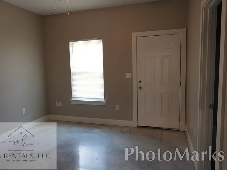 717 5th Ave #717 — Photo 12
