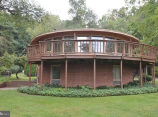 12142 Mentzer Gap Rd, Waynesboro, PA 17268