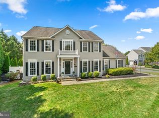 907 Alexander Dr, Westminster, MD 21157