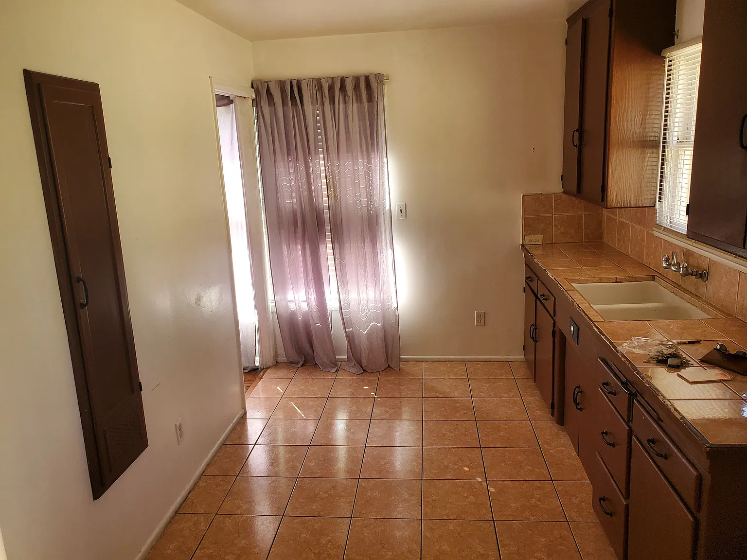 2 bed, 1400 sqft, $2,900 — Photo 4