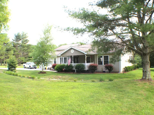 796 N Fork Loop, Green Bank, WV 24944