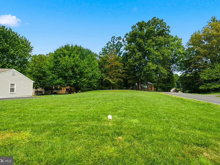 11414 Bronzedale Dr — Photo 62