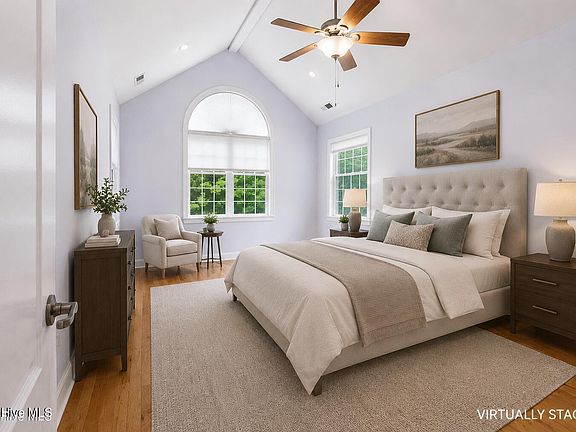 4th image of 229 Easterly Drive
