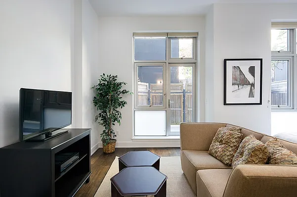 Sold by MNS | media 2