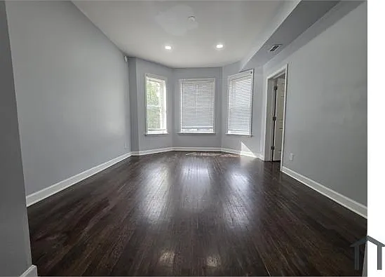 5739 S Green St #2 — Photo 14