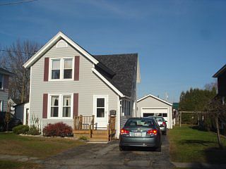 1st image of 8 Bishop Ave