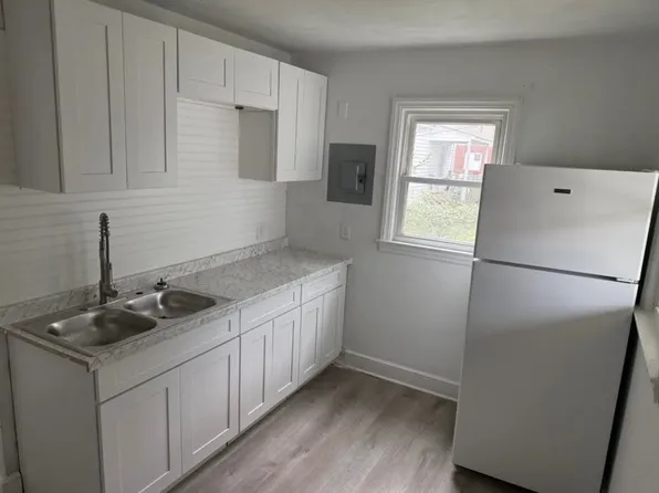 115 Chestnut Dr APT 3A, High Pt, NC 27262