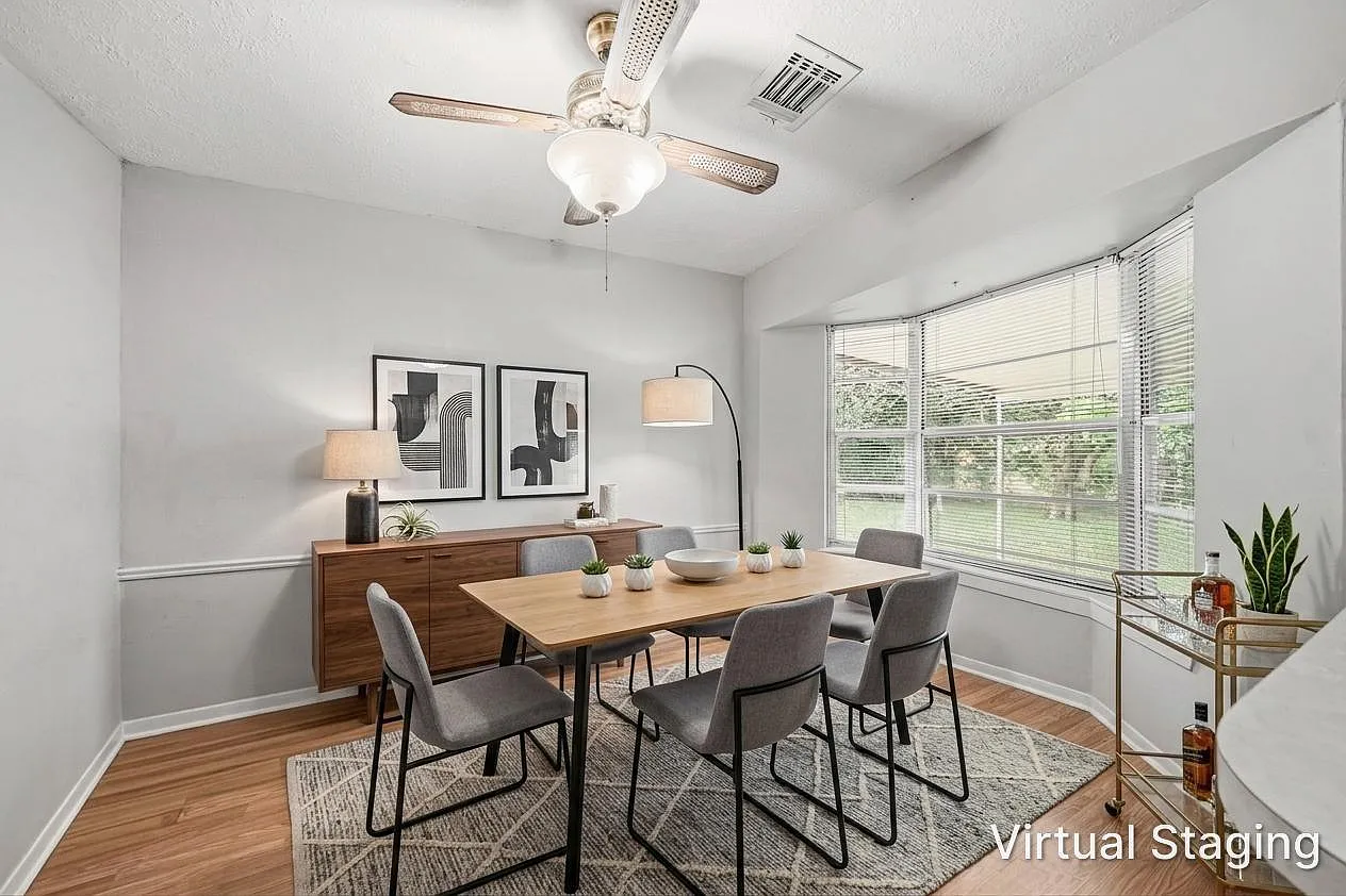 3 bed, 2.0 bath, 1489 sqft, $1,695 — Photo 1