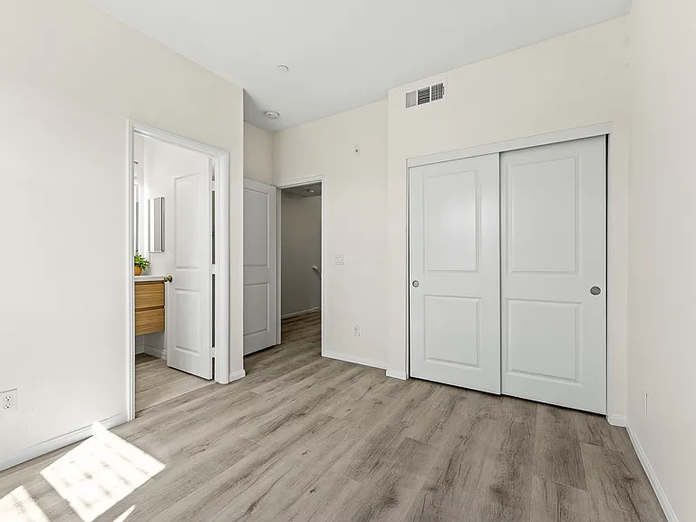 503 S Brea Blvd #18 — Photo 12