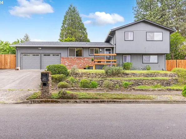 677 SE Paloma Ave, Gresham, OR 97080