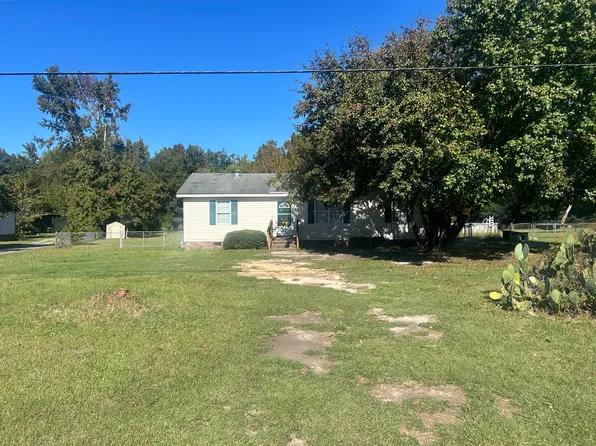 5627 Country Ln, Timmonsville, SC 29161