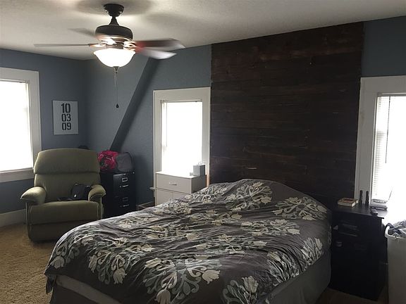 3rd image of 807 Kensington Blvd