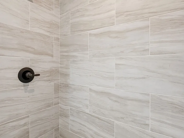 16545 Yellowwood Dr — Photo 36