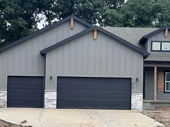 10410 N Holly St, Kansas City, MO 64155