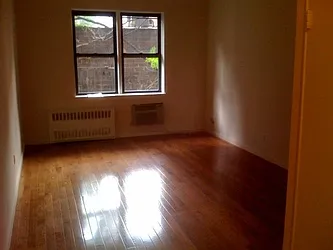 Rented by 4 Points Properties