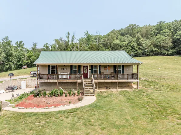 560 Big Springs Dr, Mosheim, TN 37818