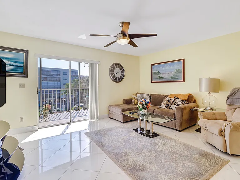 4511 Bay Beach Ln #315 — Photo 7