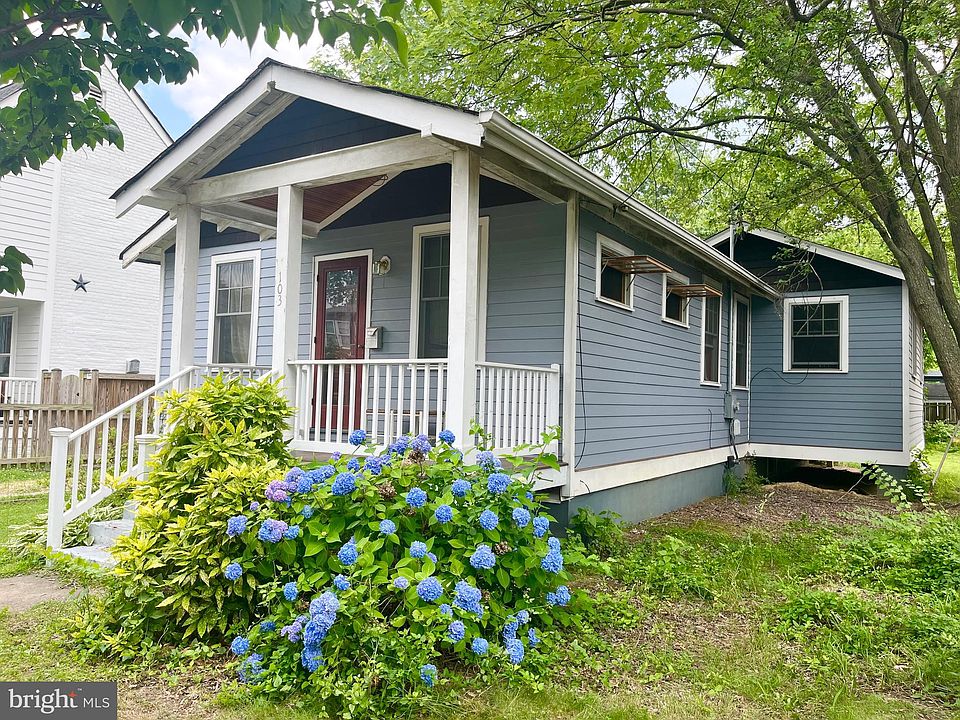 2nd image of 103 E Oxford Ave