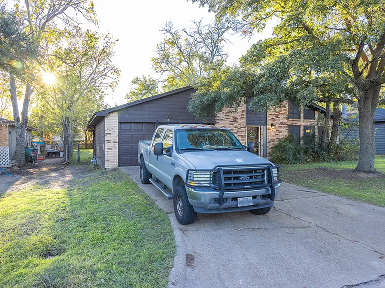1112 S Dexter Dr — Photo 26