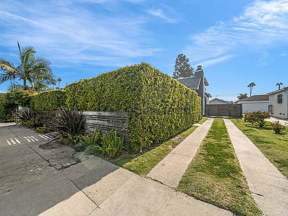 3rd image of 4180 Arlington Ave #Adu