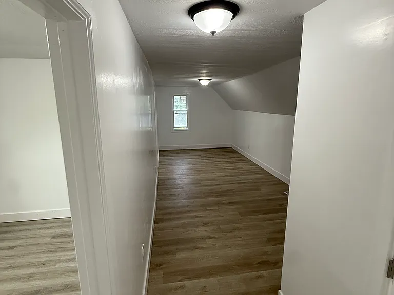 3604 E 53rd St — Photo 24