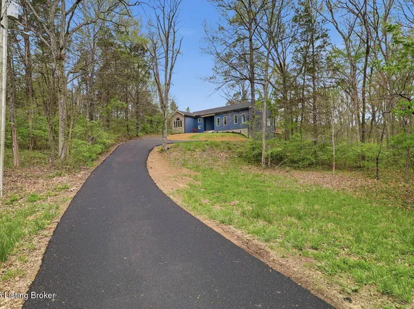 375 Wood Valley Ln, Louisville, KY 40299
