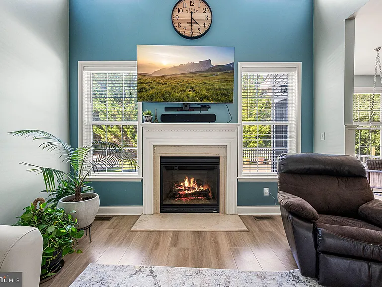 2413 Copper Creek Rd — Photo 8
