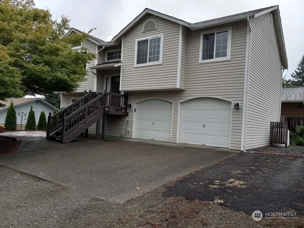 14002 Ash Way photo 1