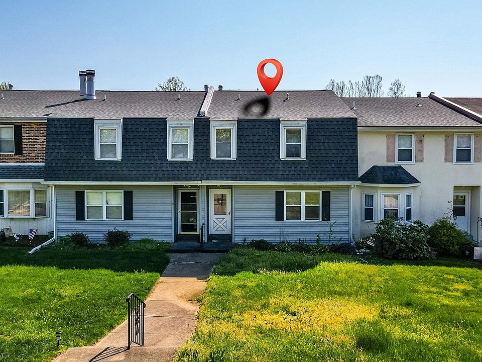 1st image of 6 E Green Valley Cir
