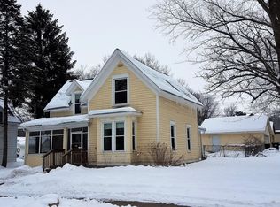 1120 8th St E, Menomonie, WI 54751