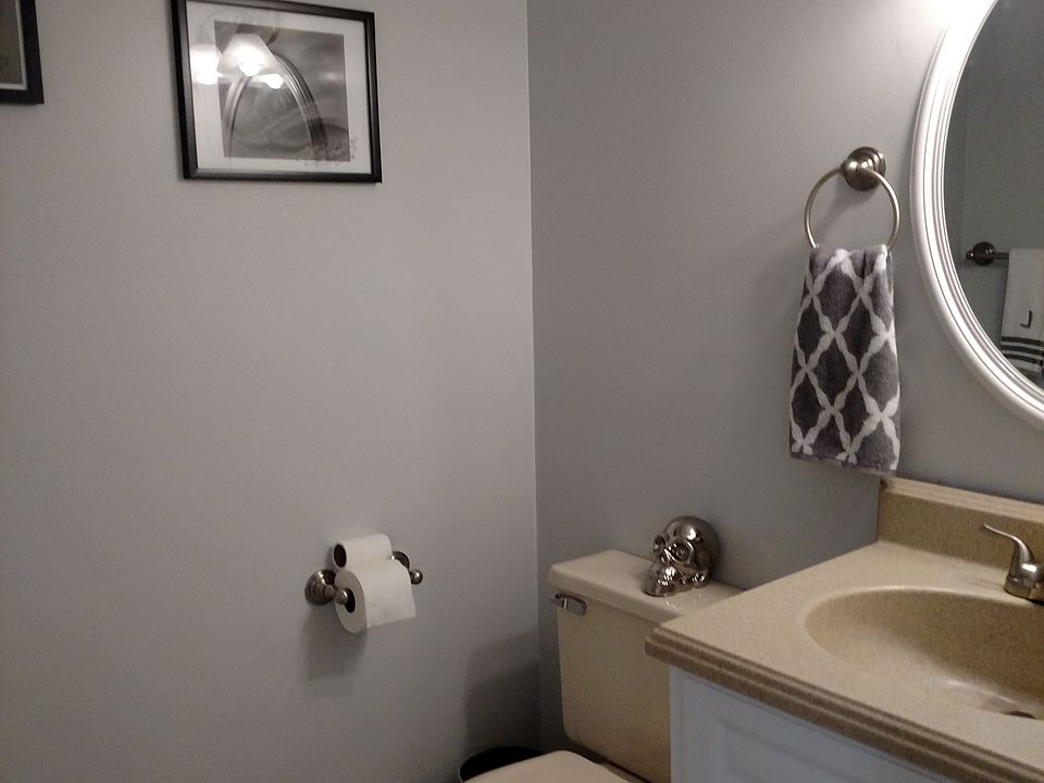 2nd image of 20 Blossom Ln