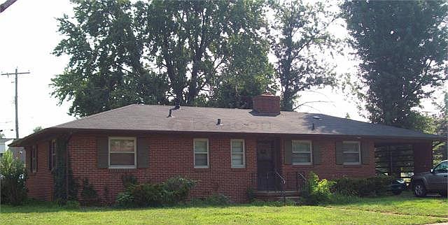 1st image of 2637 S Cherokee Dr