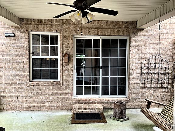 2nd image of 2122 Cason Ln
