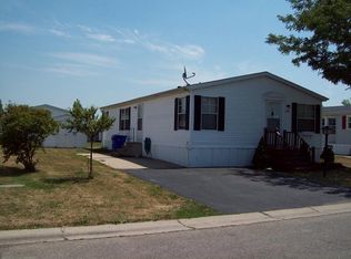 672 Gardenwood Dr, Lockport, NY 14094